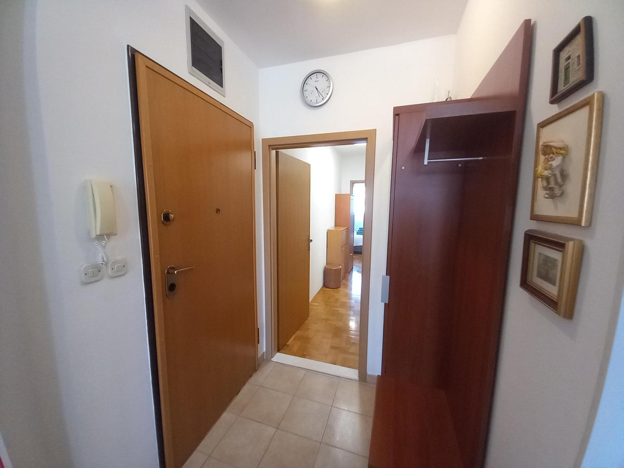 Apartment Harmony - Pleasant And Comfortable Place With A Balcony And A Secured Garage Split Exterior photo